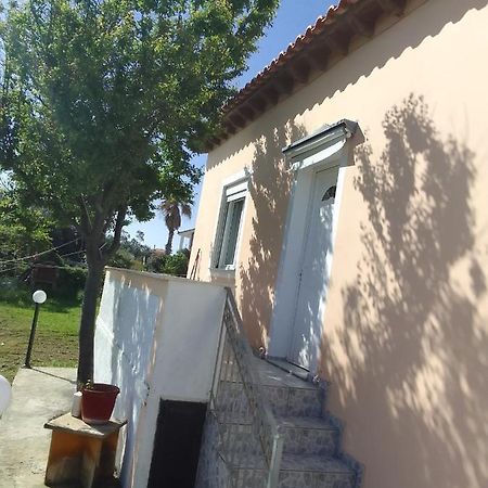 Studios Στουσ Πυργουσ Θερμησ Mytilene ภายนอก รูปภาพ