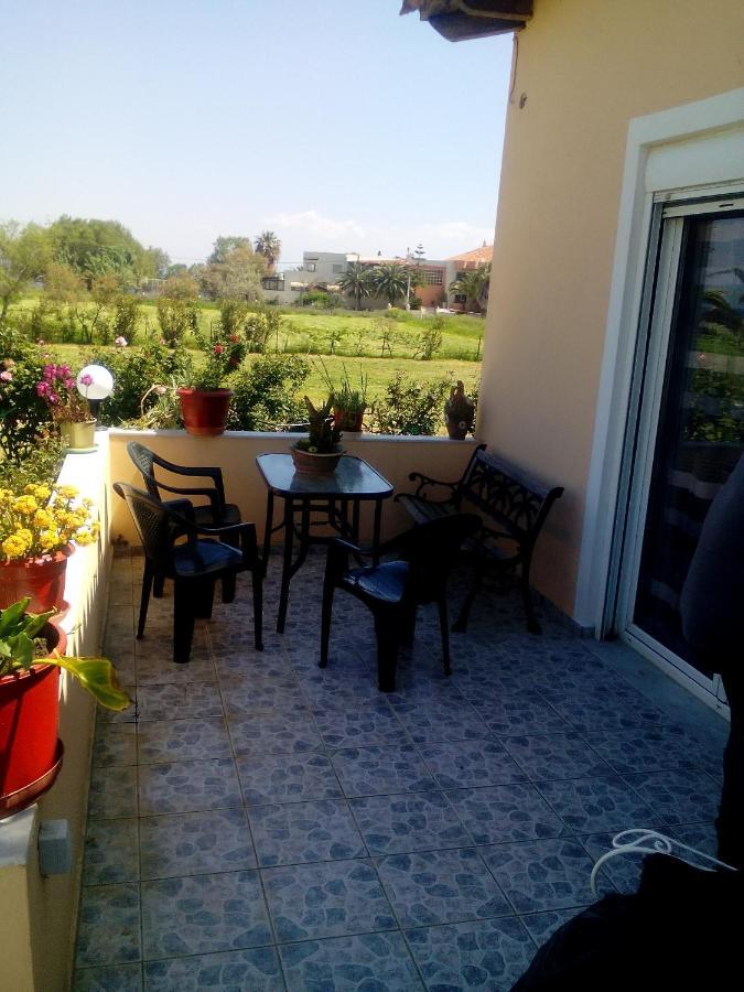 Studios Στουσ Πυργουσ Θερμησ Mytilene ภายนอก รูปภาพ