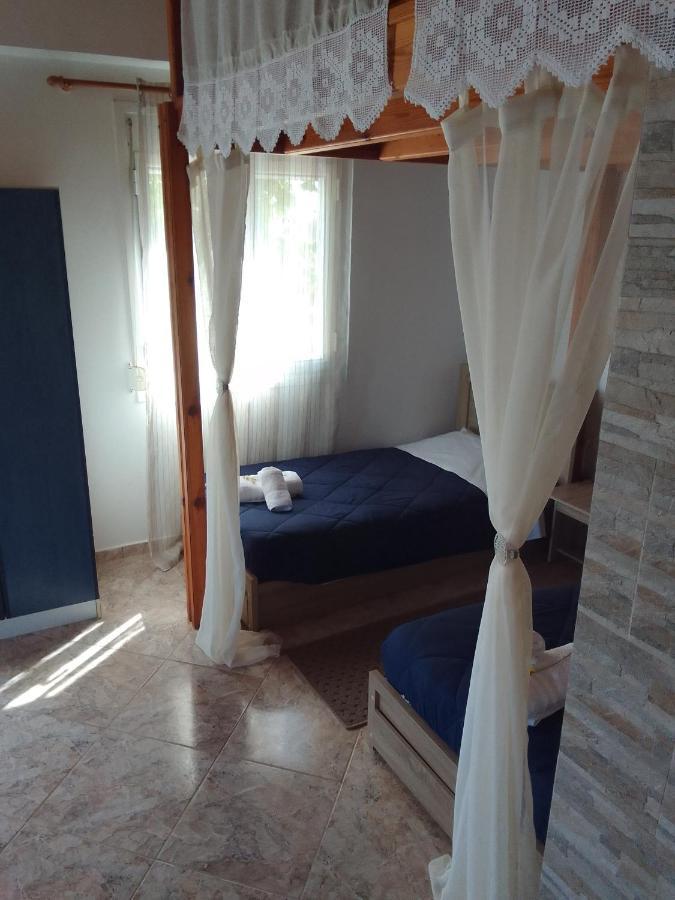 Studios Στουσ Πυργουσ Θερμησ Mytilene ภายนอก รูปภาพ