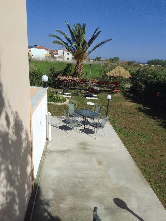 Studios Στουσ Πυργουσ Θερμησ Mytilene ภายนอก รูปภาพ